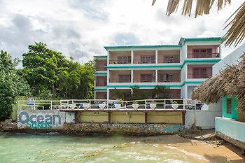 Ocean Rooms At Ocean Sands Ocho Ríos 2*,  Jamaica
