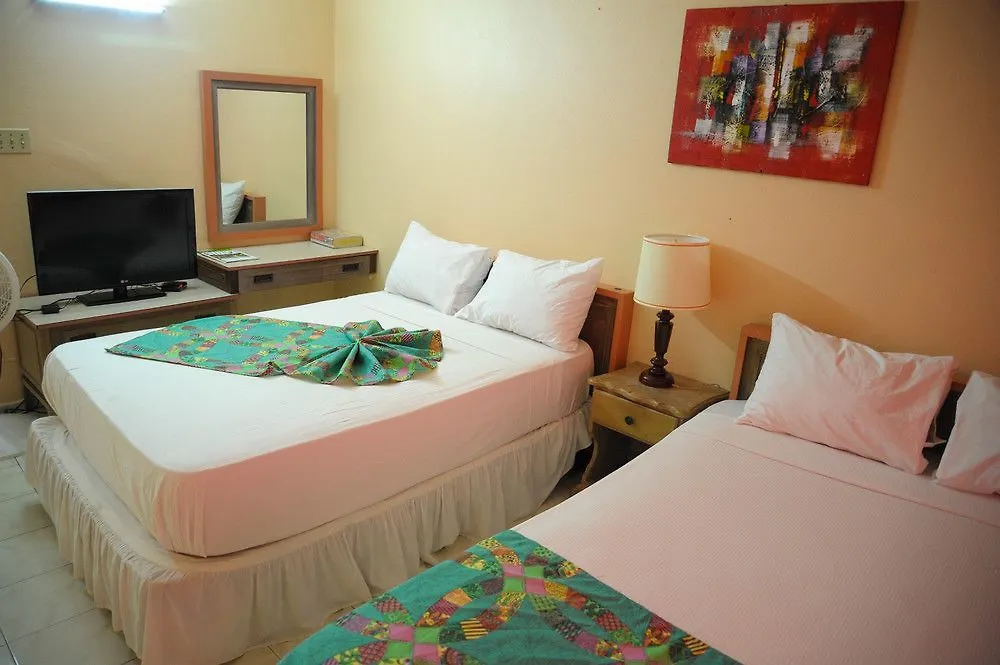 Ocean Rooms At Ocean Sands Ocho Ríos 2*,